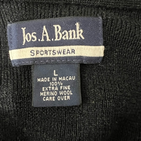 Jos. A. Bank Men's Black extra fine merino wool Sweater, size large, EUC - Picture 3 of 6
